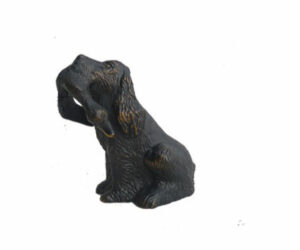Lovergreen kleine Bronzestatue Motiv Cockerspaniel mit Ente im Maul